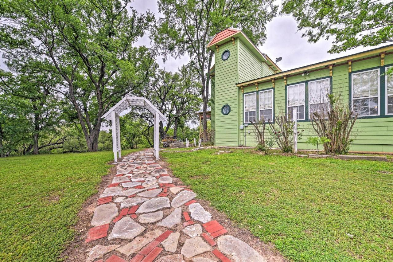 The Lilly House Historic Glen Rose Home With Porch! Zewnętrze zdjęcie